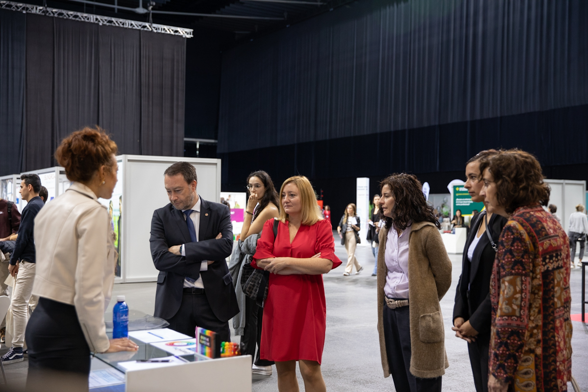 El XV Encuentro de Empleo y Emprendimiento congregó a representantes de más de 70 empresas.