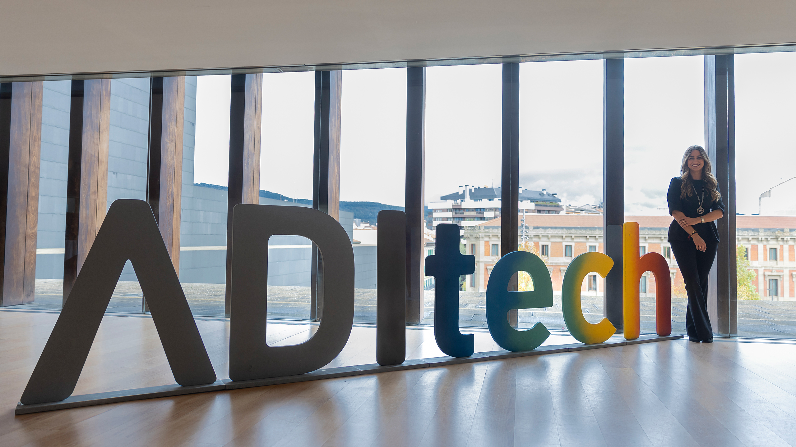 La estellesa gestiona el proyecto Horizonte Redes de ADItech en Bruselas.