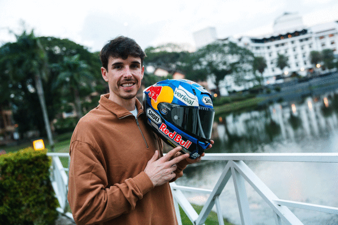 El piloto Álex Márquez se convierte en embajador e imagen de la marca navarra Verleal