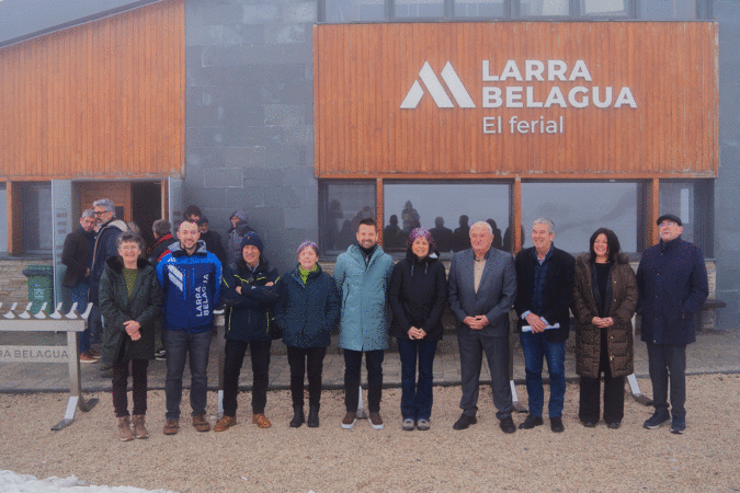 Larra-Belagua y La Pierre Saint-Martin se unirán con una ruta de esquí de montaña y raquetas
