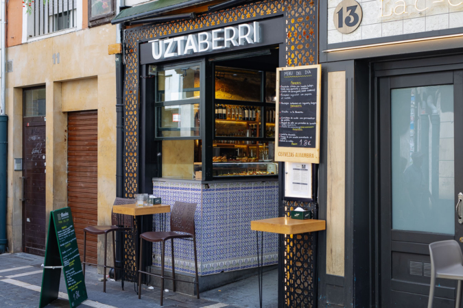 El libanés de la calle San Nicolás de Pamplona se transforma en un restaurante de comida local