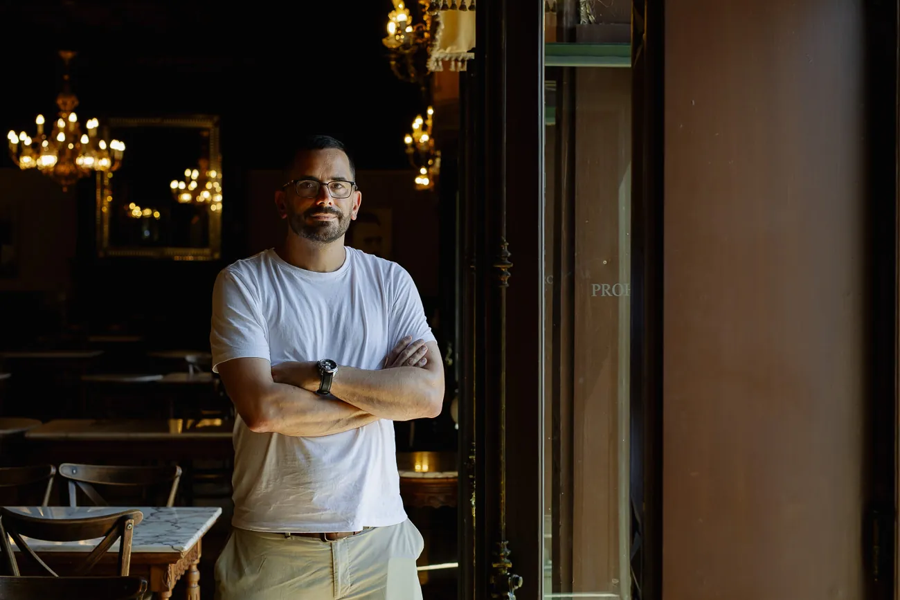Desde hace un par de meses, nuestro protagonista es socio del Nuevo Casino Principal de Pamplona.