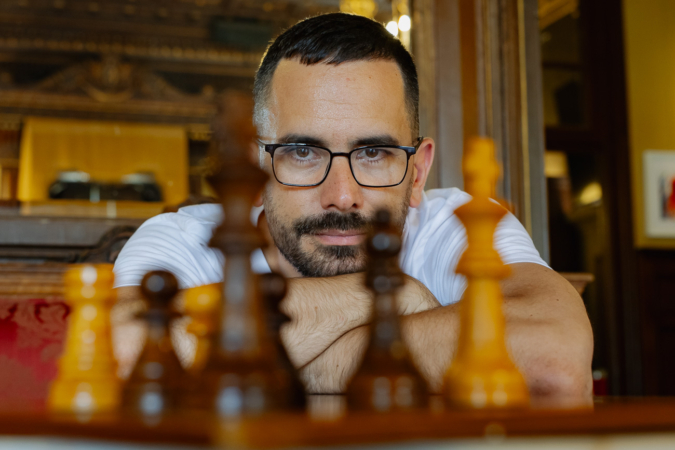 Campeón de ajedrez y directivo en el grupo navarro Aldakin, que ya opera en más de diez países