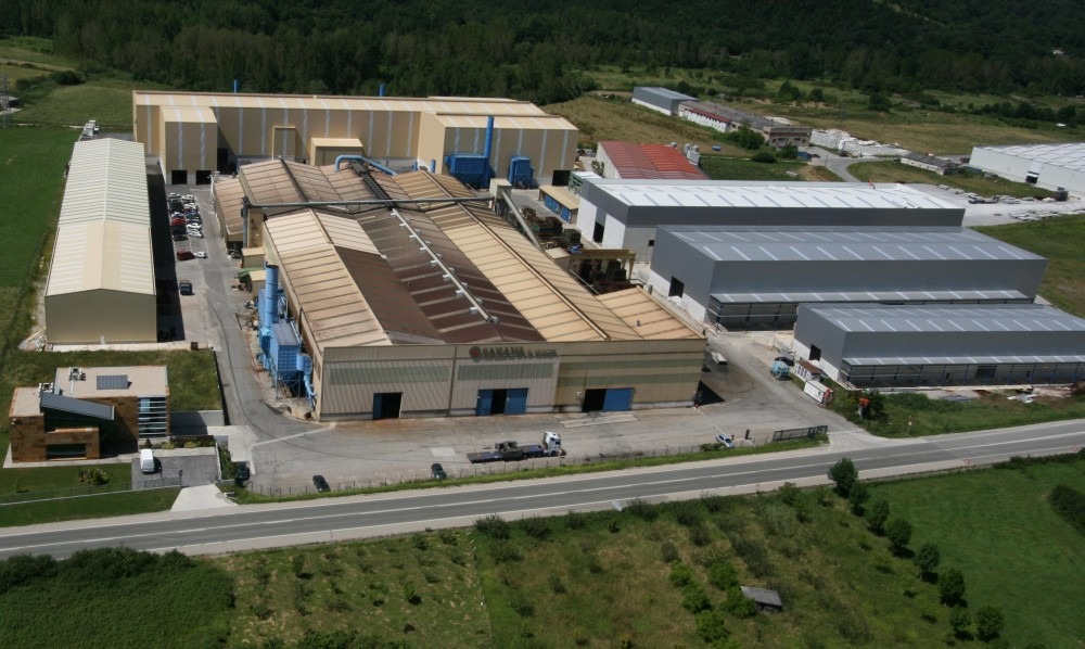 Imagen externa de la fábrica Sakana S. Coop., ubicada en Lacunza.