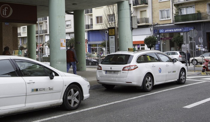 Pamplona se suma a una nueva red de taxis para empresas