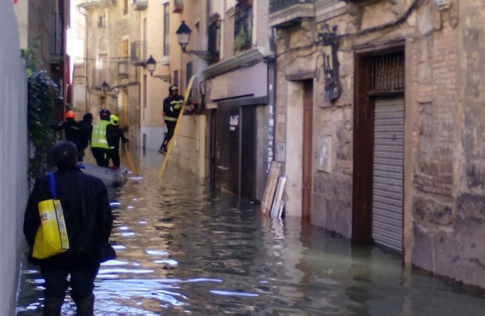 CaixaBank establece un plan de ayudas para los afectados por las inundaciones en Navarra