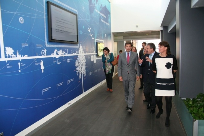 El ministro de Justicia visita las instalaciones de Thomson Reuter Aranzadi