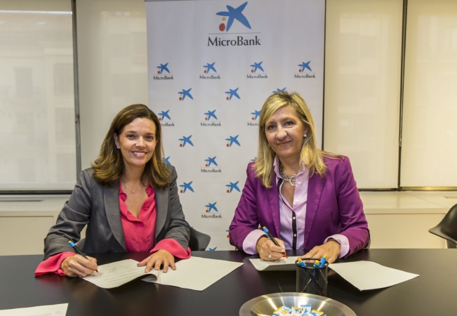 Microbank fomentará la actividad emprendedora de las mujeres en Navarra