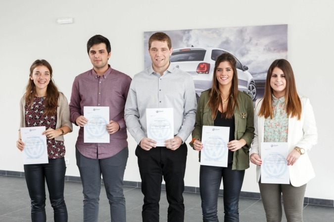 Eneko Iriarte, premiado por VW Navarra por su trabajo fin de carrera