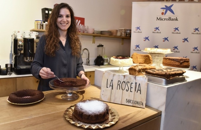 Las mujeres son mayoría entre las personas que solicitan un microcrédito para abrir un nuevo negocio