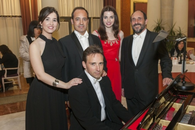 Cena con ópera en el Restaurante El Colegio