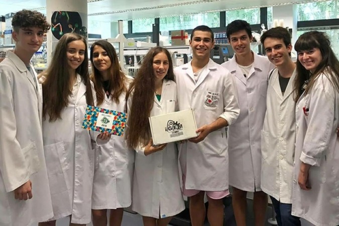 El equipo Navarra Biogalaxy, premiado por el MIT en Boston