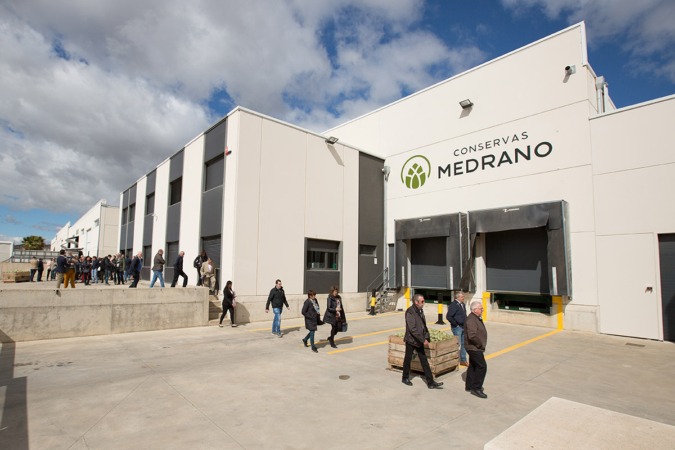 Conservas Medrano adquiere otros 4.000 m2 y producirá hasta un 30 % más