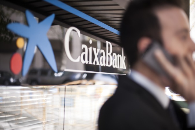 Caixabank ganó 487 M€ en depósitos el mes de la declaración independentista