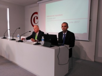 Javier Taberna y Fernando San Miguel, durante una comparecencia en la Cámara Navarra de Comercio e Industria (archivo). 