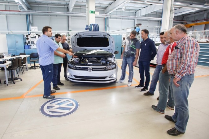 Profesores de FP reciben formación en VW Navarra