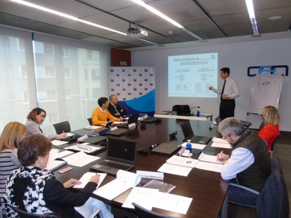 El IE Business School reanuda con paso firme su presencia en Navarra