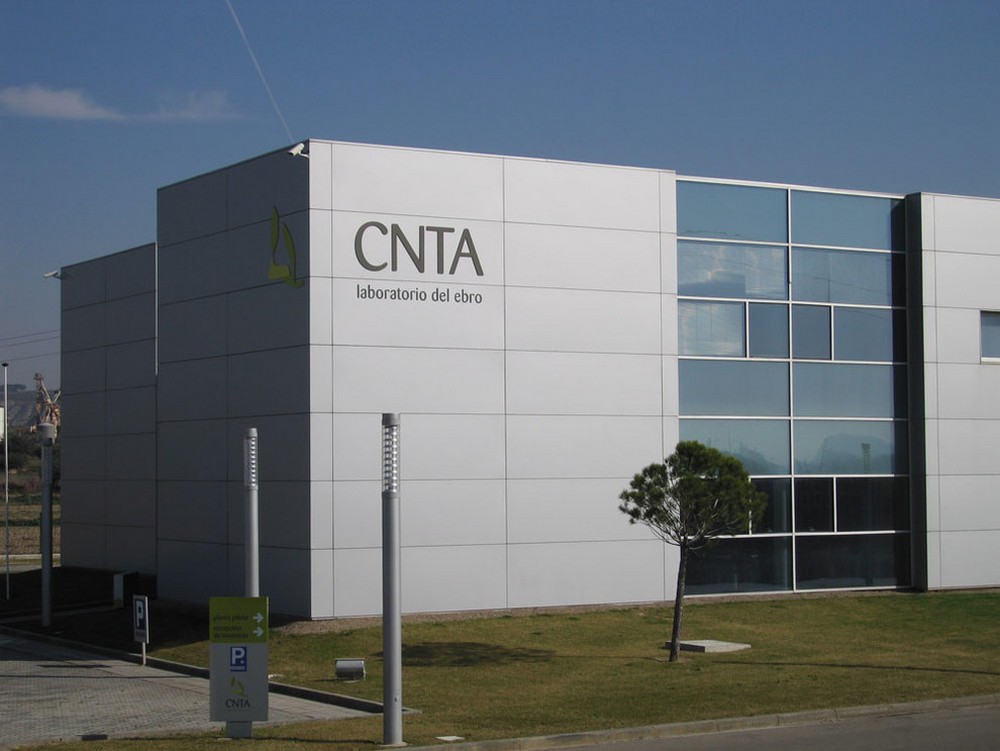 Imagen exterior de la sede de CNTA en San Adrián 