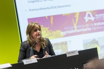 Sandra Aguirre, gerente de la Asociación Cluster Agroalimentario de Navarra-Nagrifood. (Fotos: VICTOR RODRÍGO)