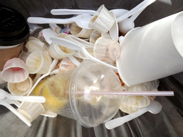 ¿Qué exige la ley en reciclado de envases alimentarios?