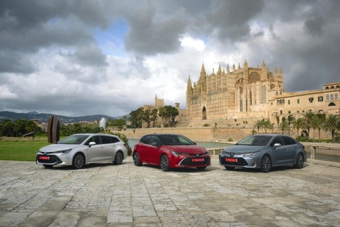 Tres carrocerías ya disponibles para la gama Toyota Corolla.
