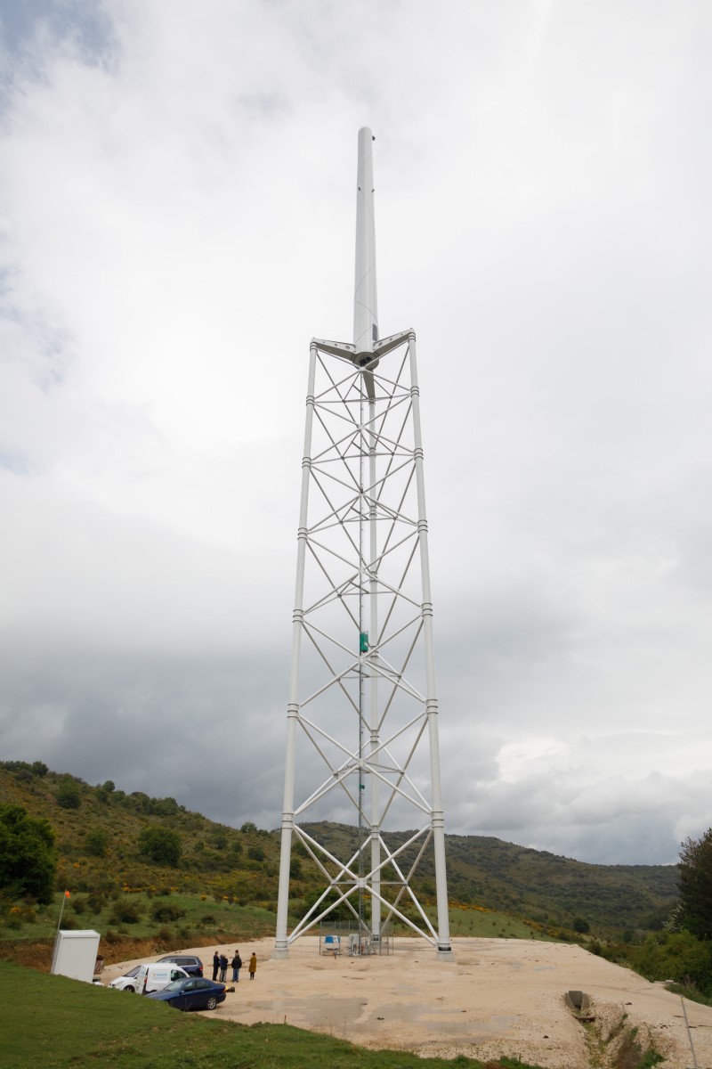 Torre autoizable Nabralift, instalada en Eslava