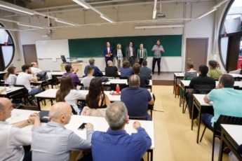 En la apertura participó Izaskun Goñi, directora general de Política Empresarial y Manu Ayerdi, Consejero de Desarrollo Económico del Gobierno de Navarra.