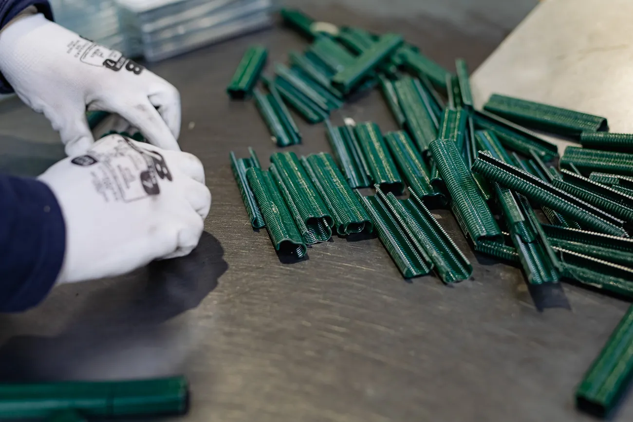 La empresa SIMES se fundó en 1950 con el objetivo de fabricar material de escritorio. (Fotos: Nekane Bariain)
