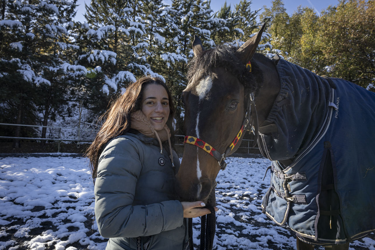 Adriana Villanueva, amazona pamplonesa de 29 años, fundó AV Sport Horses en 2020.