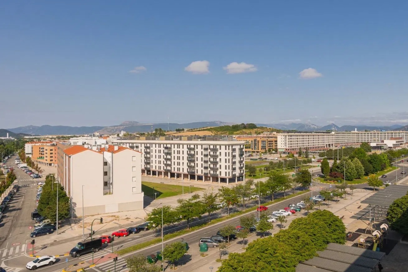Esta vivienda de Buztintxuri está disponible por 259.000 euros.