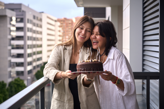 La familia que dejó Colombia para elaborar postres sin gluten en Pamplona