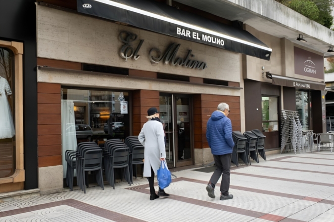 El equipo de La Lonja del Lar Gallego toma las riendas del bar El Molino de Pamplona