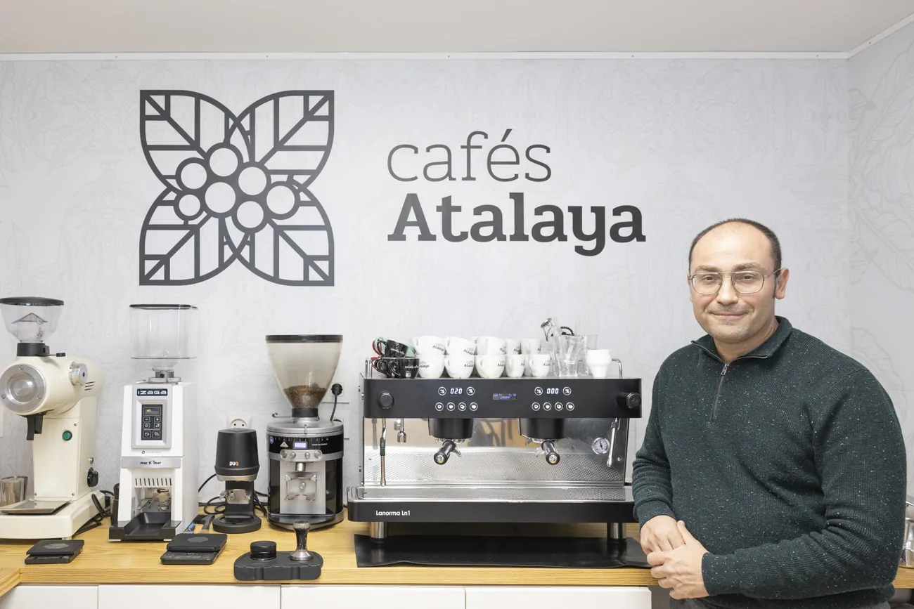 Con un equipo de siete trabajadores en su sede de Noáin, Cafés Atalaya creció un 15 % el año pasado.