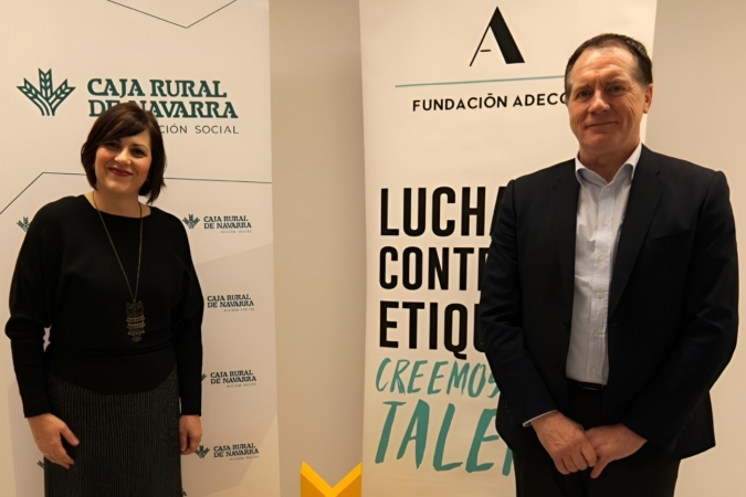 Caja Rural de Navarra se alía con Fundación Adecco para impulsar el talento sénior