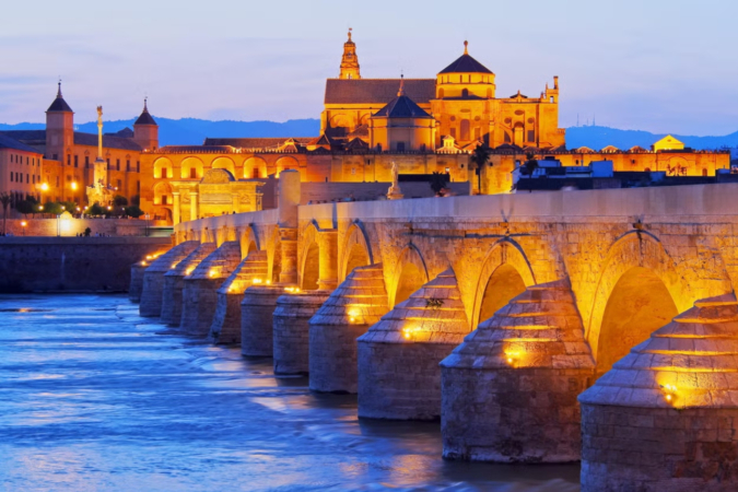 Tours nocturnos para exprimir la noche en España