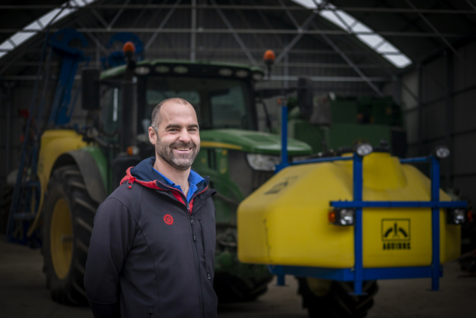 Fernando Garrido, uno de los tres últimos agricultores de Marcilla que mantiene vivo el legado familiar
