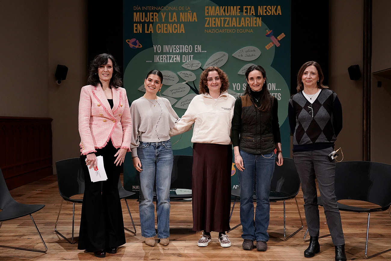 De izquierda a derecha: Carmen Cenoz (ADItech), Beatriz Manías, Paz Cartas, Ana Gracia e Inés Echeverría. 