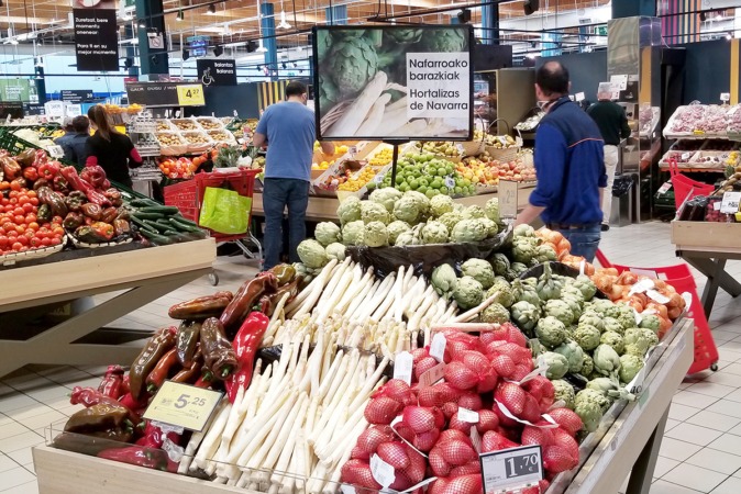 Eroski aumentó un 16 % las compras a pequeños productores forales en 2020