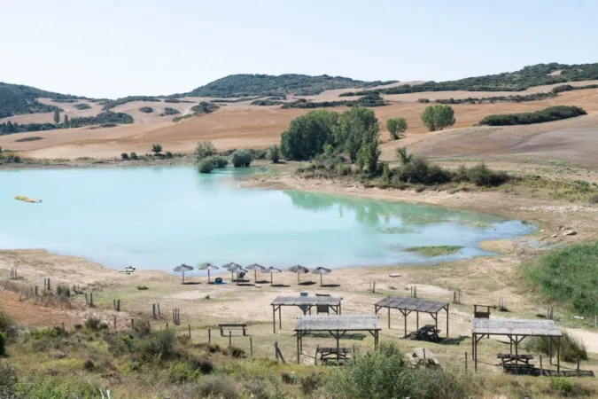 Pueblos navarros con piscinas naturales o playas improvisadas para huir del calor