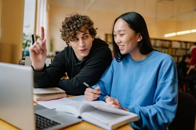 El interés por aprender chino crece entre empresarios y jóvenes de Navarra