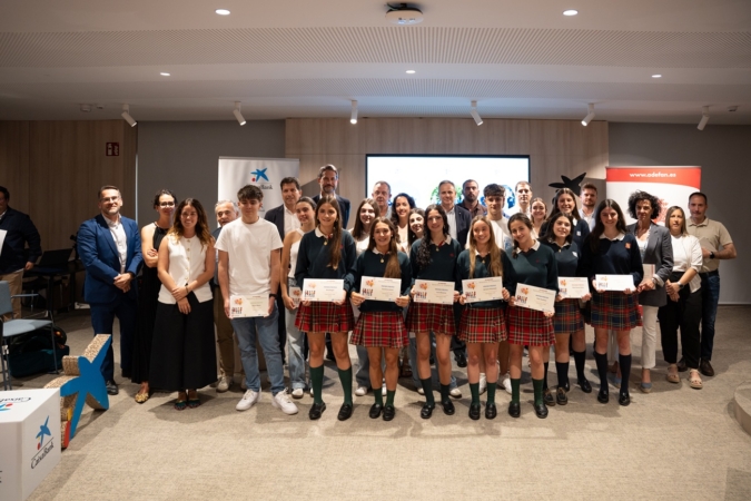 El Colegio Miravalles-El Redín gana el concurso ‘Imagina tu Empresa’ de ADEFAN y CaixaBank