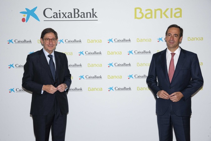 CaixaBank y Bankia crean el primer banco de España con su fusión