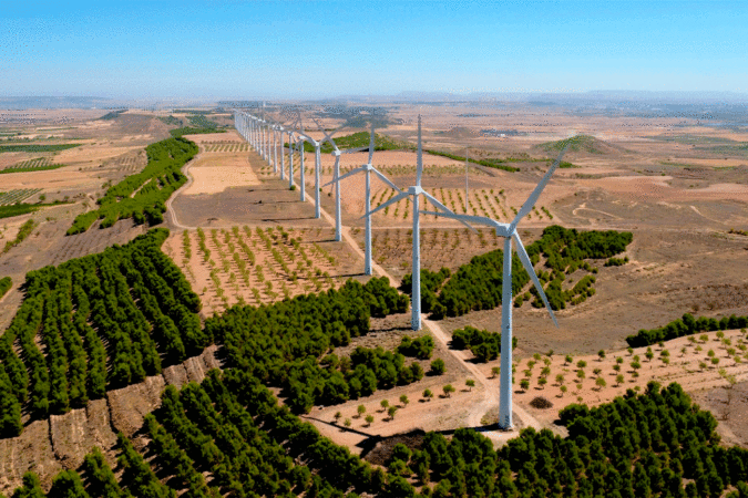 Los navarros ya han invertido 1,42 millones en la repotenciación del parque eólico Montes de Cierzo II