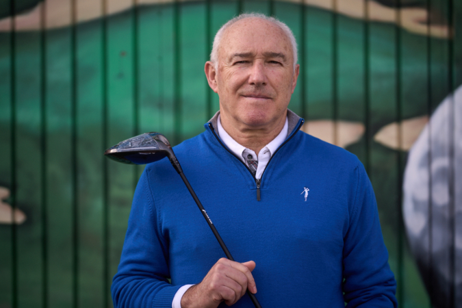 El primer simulador ‘indoor’ del Club de Golf Ulzama lleva la firma del navarro Jesús Mari Legarrea
