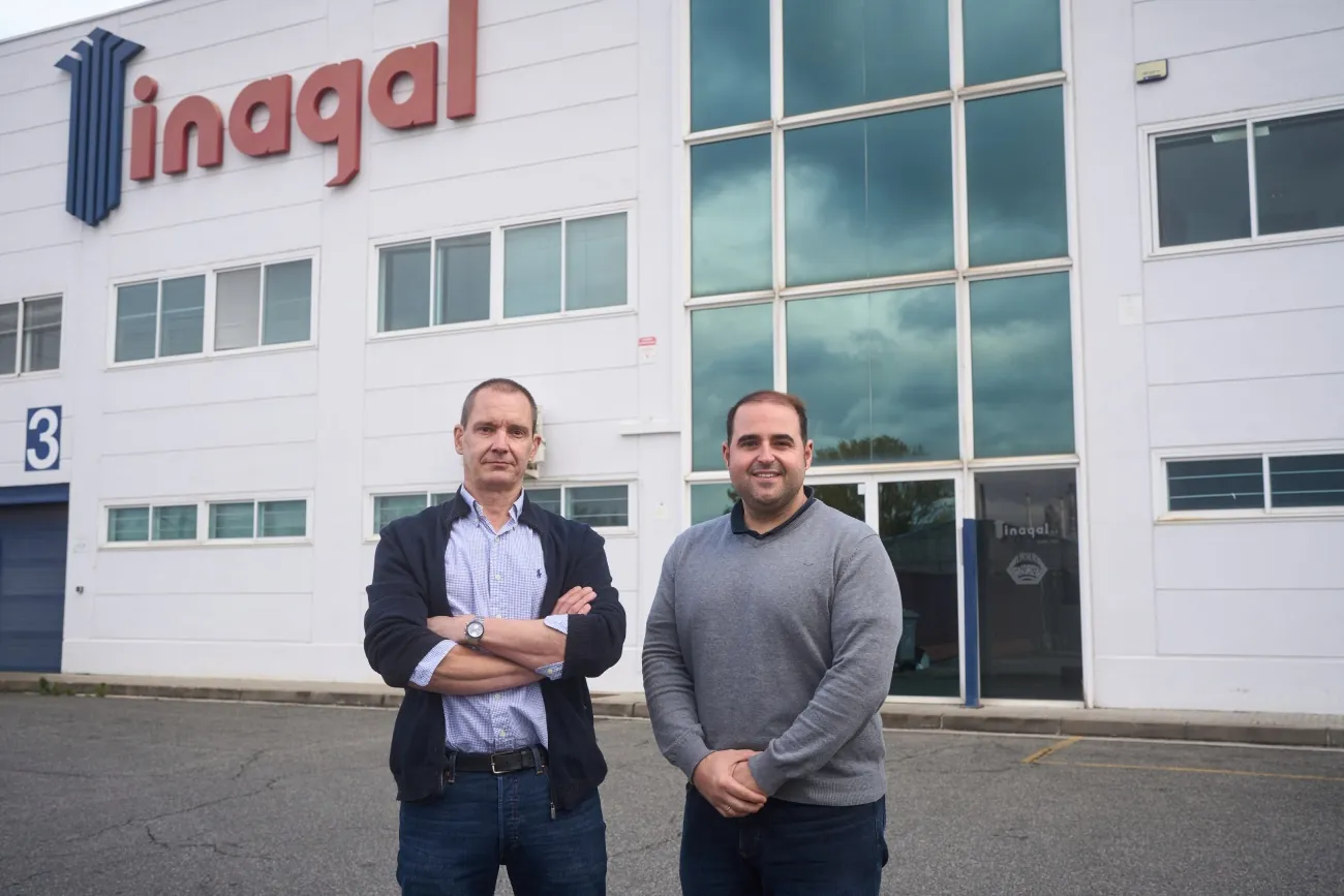 Gabriel de Biurrun (izda.) y Álvaro Lorca (dcha.) forman parte del Departamento de Compras de Inagal. 