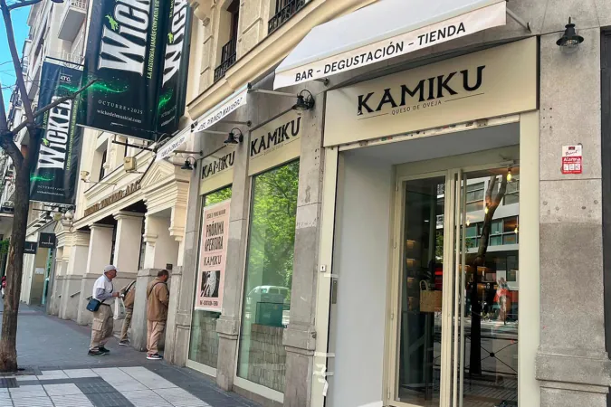 La empresa navarra de quesos Kamiku abre una tienda-bar de dos plantas en la calle Alcalá de Madrid