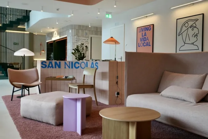 Pamplona amplía su propuesta de ‘coliving’ con un complejo en Lezkairu que tiene piscina en la azotea