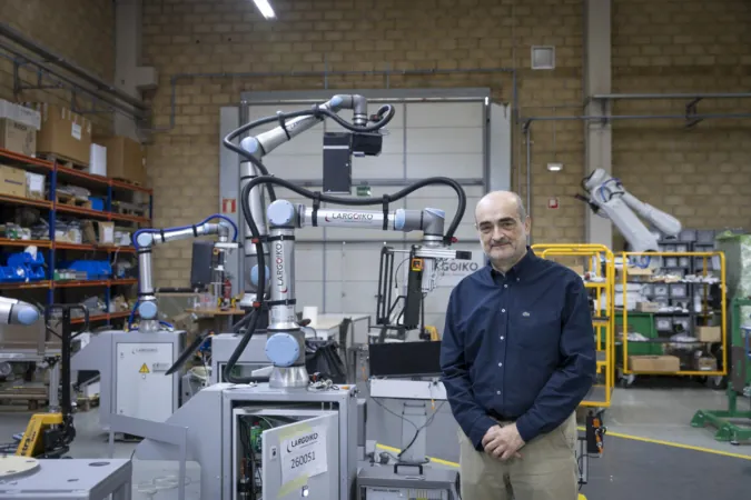 El ingeniero e historiador de Logroño que lleva los robots de la navarra Largoiko a más de 25 países