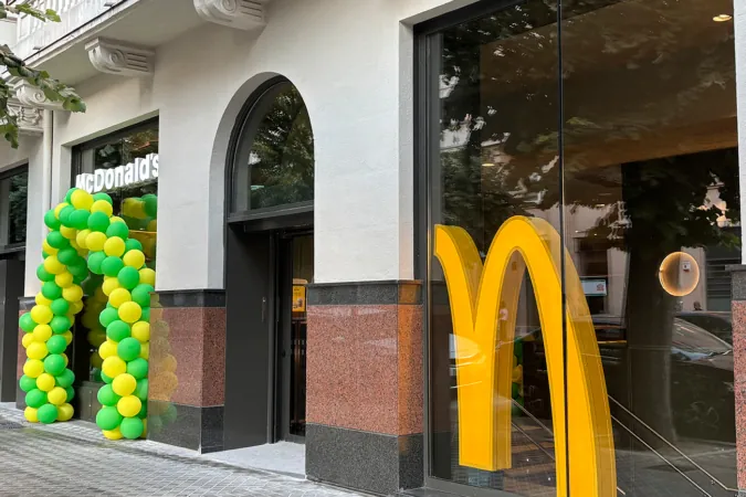 McDonald’s inaugura su nuevo restaurante en la avenida San Ignacio de Pamplona
