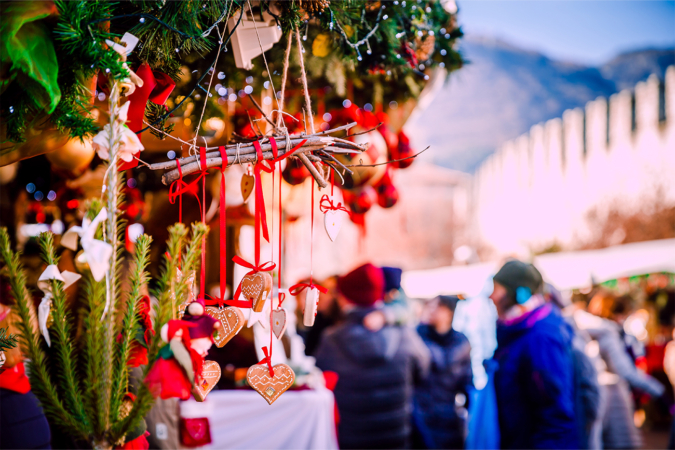 Una alternativa al consumo navideño: los mercadillos solidarios que recorren Navarra